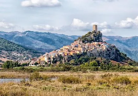 Гостевой дом Vacanze A San Giovanni (Nuoro)